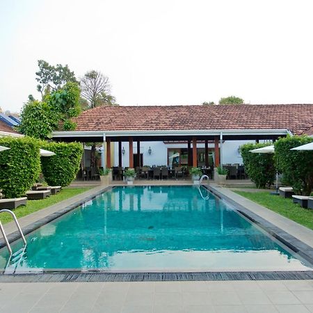 Swanee Grand Hotel Negombo Luaran gambar