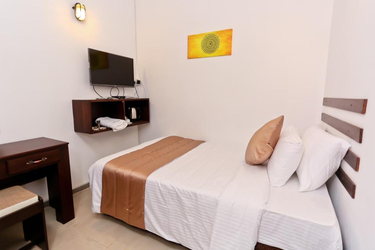 Swanee Grand Hotel Negombo Luaran gambar