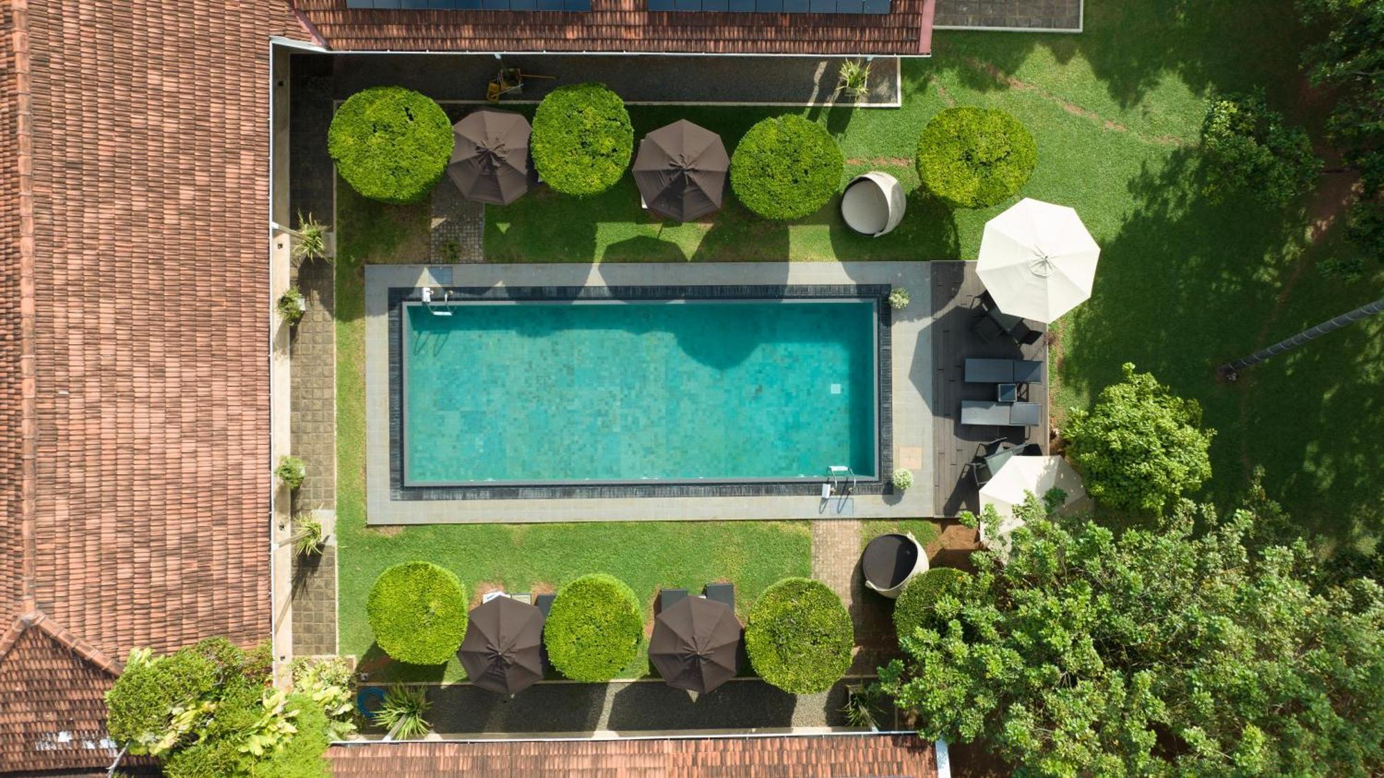 Swanee Grand Hotel Negombo Luaran gambar