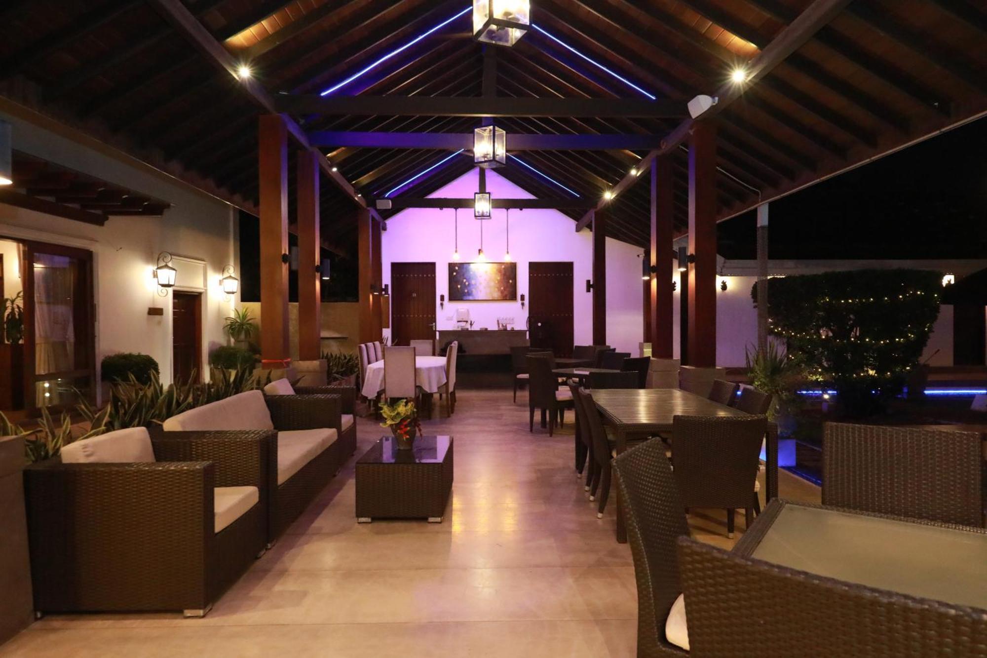 Swanee Grand Hotel Negombo Luaran gambar