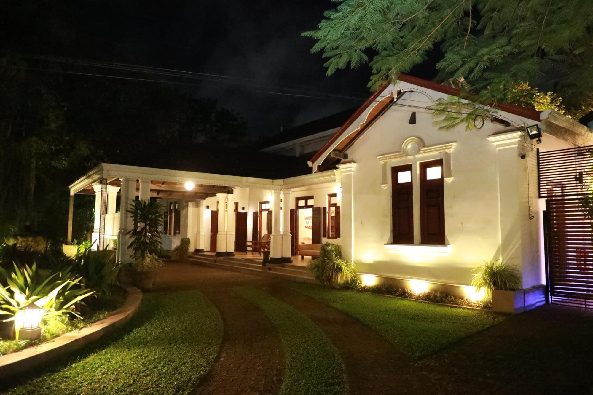 Swanee Grand Hotel Negombo Luaran gambar