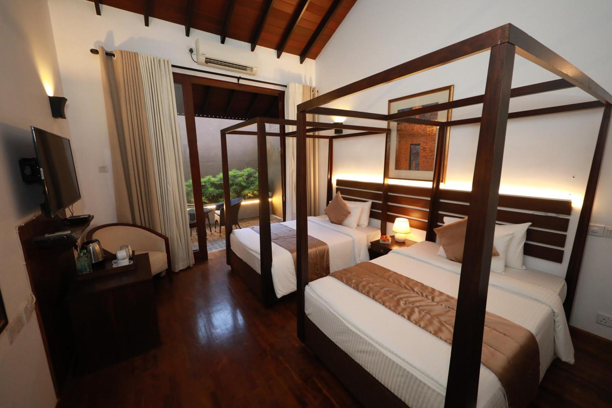 Swanee Grand Hotel Negombo Luaran gambar