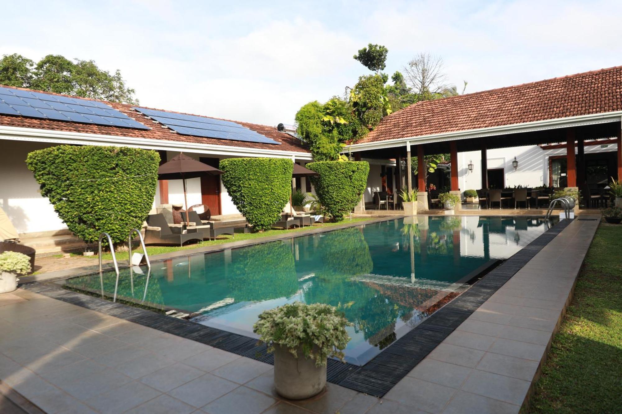 Swanee Grand Hotel Negombo Luaran gambar